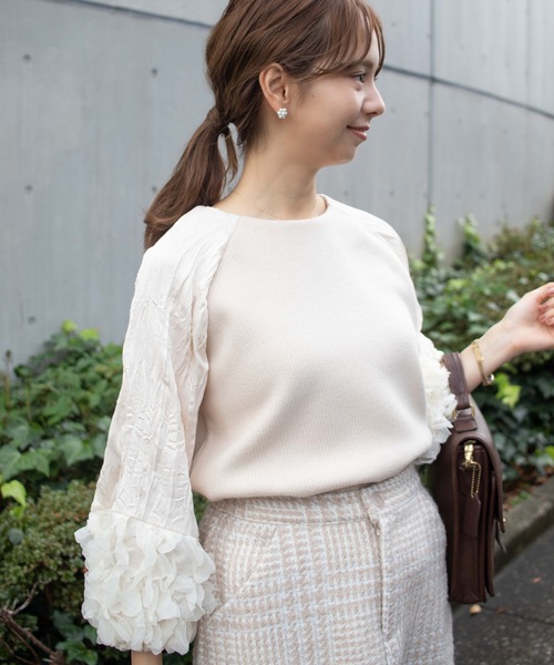 flower（フラワー）の「ゴージャスフラワートップ（Tシャツ/カットソー・レディース・アイボリー/ブラック・FREE）」の5枚目の写真