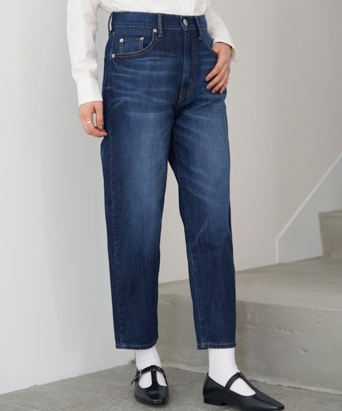 AMERICAN HOLIC（アメリカンホリック）の「バナナクロップドデニム　＊（デニムパンツ・レディース・インディゴブルー/ライトインディゴブルー・MEDIUM/LARGE）」の2枚目の写真