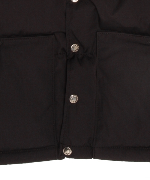 BEAMS（ビームス）の「【THE NORTH FACE PURPLE LABEL / 65/35 Hooded Sierra Vest】（ダウンベスト・メンズ・ブラック/ネイビー・SMALL/MEDIUM）」の18枚目の写真