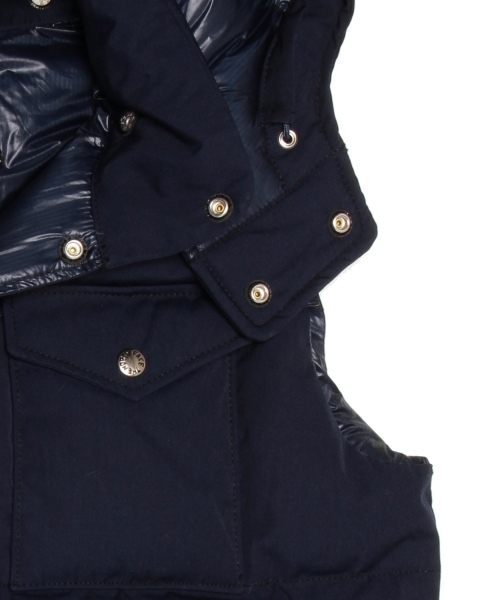 BEAMS（ビームス）の「【THE NORTH FACE PURPLE LABEL / 65/35 Hooded Sierra Vest】（ダウンベスト・メンズ・ブラック/ネイビー・SMALL/MEDIUM）」の12枚目の写真