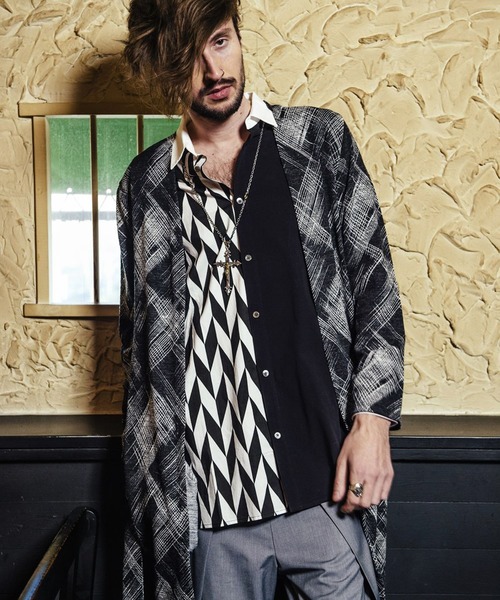 NO ID.（ノーアイディ）の「ボタンレスロングカーディガン（Tシャツ/カットソー・メンズ・ブラック/ネイビー/ワイン・1/2）」の18枚目の写真