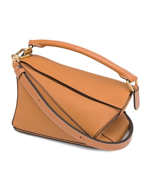 LOEWE（ロエベ）の「パズルバッグ スモール（ソフトグレイン