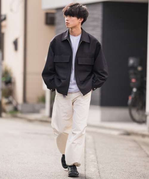 INTER FACTORY（インターファクトリー）の「WEARISTA Suzu - ミニマルカーゴパンツ　made in INTER FACTORY（カーゴパンツ・メンズ・ホワイト/ネイビー・MEDIUM/LARGE）」の3枚目の写真