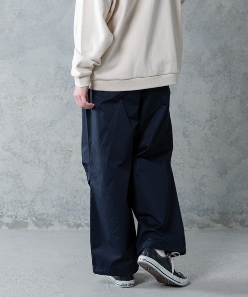 INTER FACTORY（インターファクトリー）の「WEARISTA Suzu - ミニマルカーゴパンツ　made in INTER FACTORY（カーゴパンツ・メンズ・ホワイト/ネイビー・MEDIUM/LARGE）」の20枚目の写真