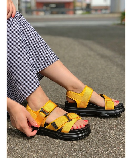 Sugar Sugar（シュガーシュガー）の「【SUGAR SUGAR シュガーシュガー】ベルクロスポーツサンダル（サンダル・レディース・カーキ/レッド/ブラック/グレー/ベージュ/マスタード・S/LL/M/L）」の17枚目の写真