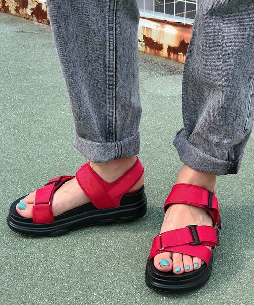 Sugar Sugar（シュガーシュガー）の「【SUGAR SUGAR シュガーシュガー】ベルクロスポーツサンダル（サンダル・レディース・カーキ/レッド/ブラック/グレー/ベージュ/マスタード・S/LL/M/L）」の14枚目の写真