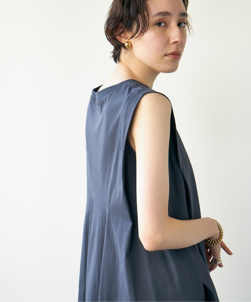 GALLARDAGALANTE（ガリャルダガランテ）の「タックフレアカットソー（Tシャツ/カットソー・レディース・チャコールグレー/パープル/ブラウン/ホワイト/レッド/グリーン/ブラック・FREE）」の3枚目の写真