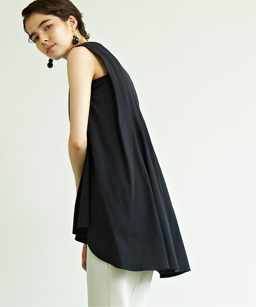 GALLARDAGALANTE（ガリャルダガランテ）の「タックフレアカットソー（Tシャツ/カットソー・レディース・チャコールグレー/パープル/ブラウン/ホワイト/レッド/グリーン/ブラック・FREE）」の2枚目の写真