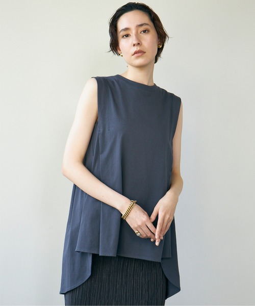 GALLARDAGALANTE（ガリャルダガランテ）の「タックフレアカットソー（Tシャツ/カットソー・レディース・チャコールグレー/パープル/ブラウン/ホワイト/レッド/グリーン/ブラック・FREE）」の14枚目の写真