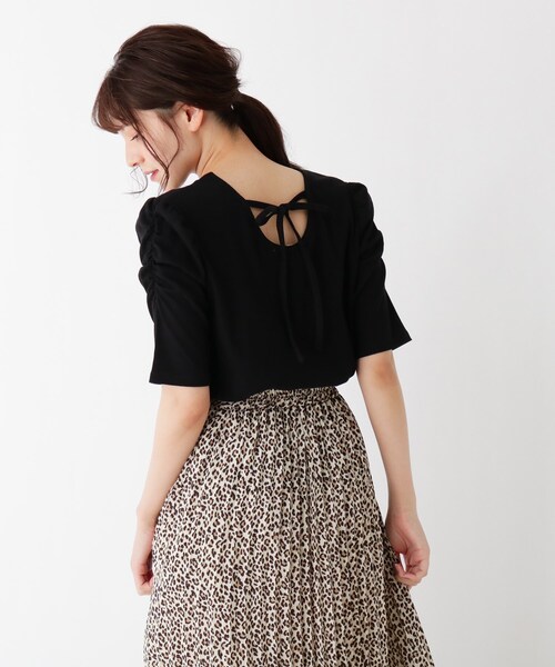 Cutie Blonde(キューティーブロンド)の「◆【S-L】バックリボンシャーリングカットソー(Tシャツ/カットソー・レディース・オフホワイト/ブラック/ライトブルー・01/02/03)」の3枚目の写真