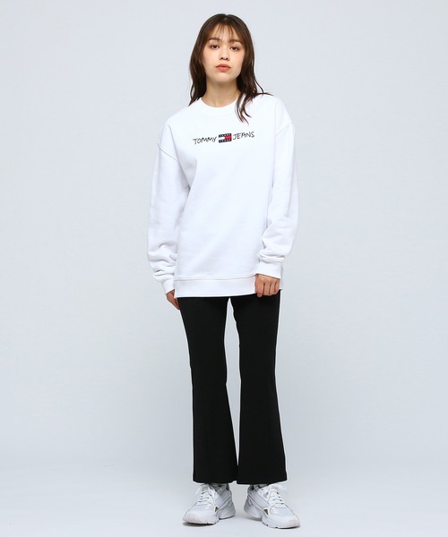 tommy jeans（トミー ジーンズ）の「イラストロゴトレーナー（スウェット・メンズ・ホワイト/ブラック/ネイビー・SMALL/MEDIUM/LARGE/X-LARGE）」の7枚目の写真