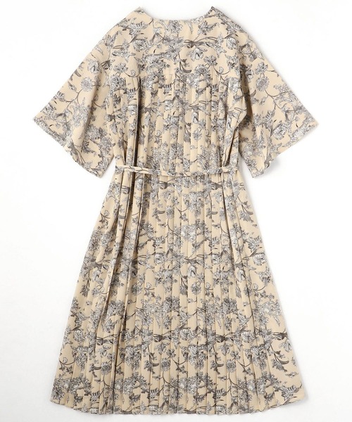 NICOLE white（ニコルホワイト）の「ボタニカル柄ワンピース（ワンピース・レディース・ブラック/ブラウン/ベージュ・FREE）」の18枚目の写真