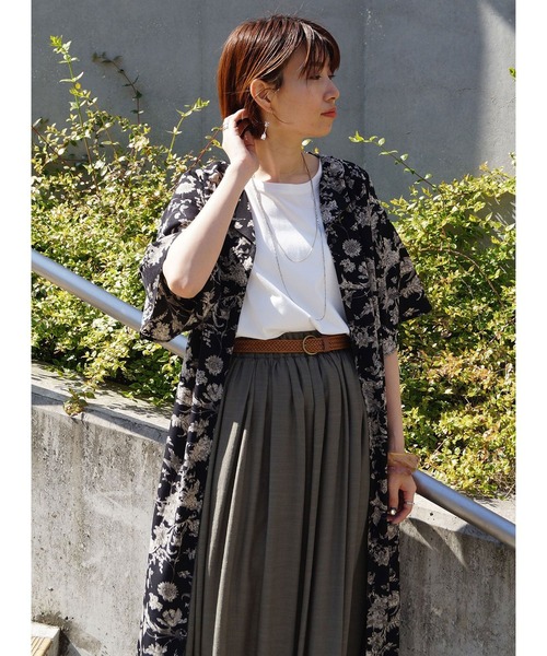 NICOLE white（ニコルホワイト）の「ボタニカル柄ワンピース（ワンピース・レディース・ブラック/ブラウン/ベージュ・FREE）」の6枚目の写真