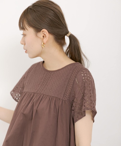 URBAN RESEARCH Sonny Label(アーバンリサーチサニーレーベル)の「レース切替ブラウス(シャツ/ブラウス・レディース・オフホワイト/ブラック/ブラウン・FREE)」の4枚目の写真