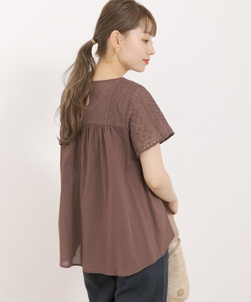 URBAN RESEARCH Sonny Label(アーバンリサーチサニーレーベル)の「レース切替ブラウス(シャツ/ブラウス・レディース・オフホワイト/ブラック/ブラウン・FREE)」の5枚目の写真