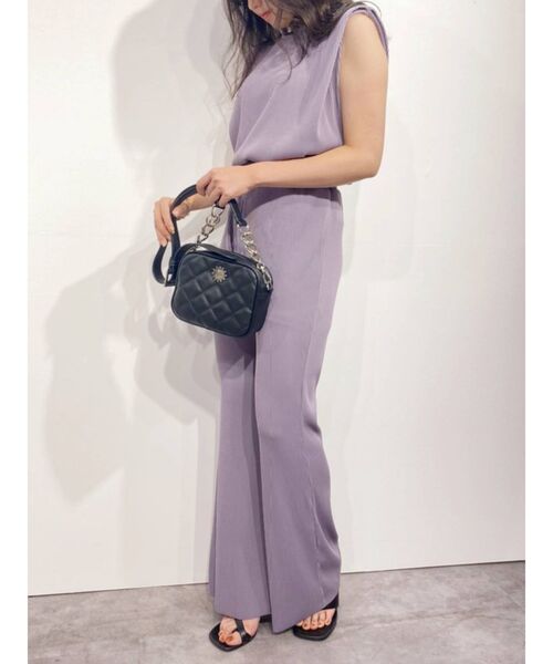 EVRIS（エヴリス）の「プリーツフレアパンツ【セットアップ着用可能】（スラックス・レディース・ブラック/パープル/アイボリー・FREE）」の19枚目の写真