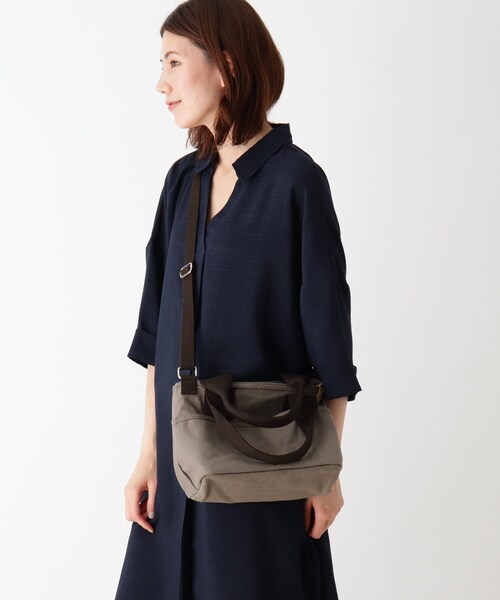 SHOO・LA・RUE（シューラルー）の「◆キャンバスファスナーボストン（ボストンバッグ・レディース・グレー/ブラック/ライトグリーン/ダークブラウン/ベージュ/ライトパープル・00）」の14枚目の写真