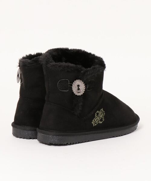 チチカカ（チチカカ）の「メタルパーツ付きムートンブーツ（ブーツ・レディース・ブラック/パープル/キャメル・MEDIUM/LARGE）」の4枚目の写真