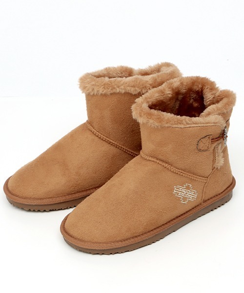 チチカカ（チチカカ）の「メタルパーツ付きムートンブーツ（ブーツ・レディース・ブラック/パープル/キャメル・MEDIUM/LARGE）」の10枚目の写真