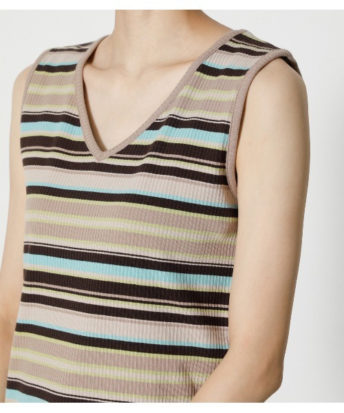 AZUL by moussy（アズールバイマウジー）の「2WAY LACE UP RIB TANK/2WAYレースアップリブタンク（タンクトップ・レディース・ベージュ/ブラック系その他/レッド/ベージュ系その他・MEDIUM/SMALL）」の15枚目の写真