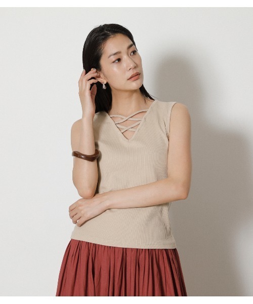 AZUL by moussy（アズールバイマウジー）の「2WAY LACE UP RIB TANK/2WAYレースアップリブタンク（タンクトップ・レディース・ベージュ/ブラック系その他/レッド/ベージュ系その他・MEDIUM/SMALL）」の9枚目の写真