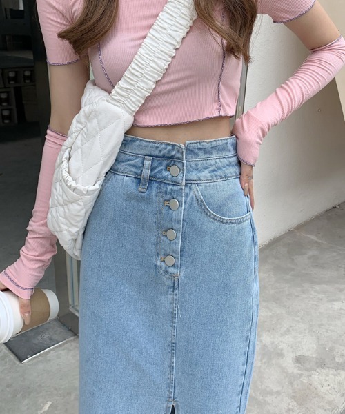 ABITOKYO（アビトーキョー）の「センタースリットハイウエストデニムスカート（デニムスカート・レディース・ライトブルー/インディゴブルー・S/M/L）」の17枚目の写真