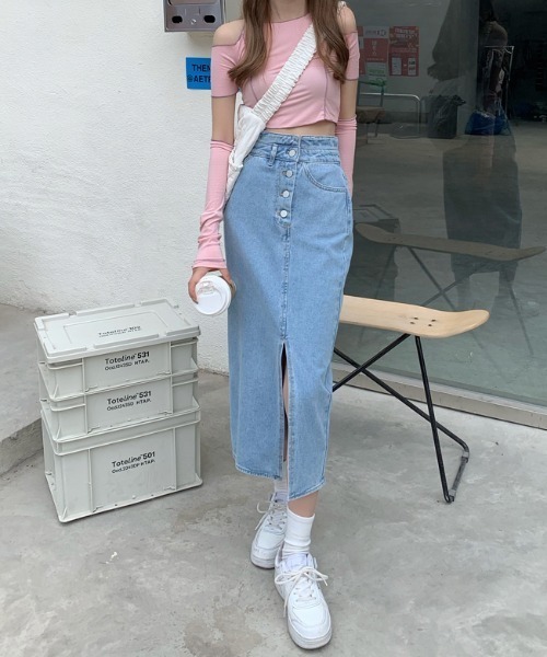 ABITOKYO（アビトーキョー）の「センタースリットハイウエストデニムスカート（デニムスカート・レディース・ライトブルー/インディゴブルー・S/M/L）」の4枚目の写真