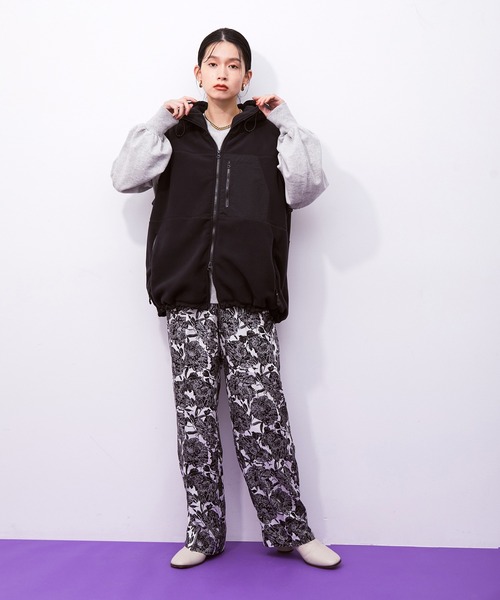 ADAM ET ROPE'(アダムエロペ)の「【WILD THINGS for ADAM ET ROPE'】ポーラテックフリースベスト(その他アウター・レディース・ブラック/キナリ・FREE)」の19枚目の写真