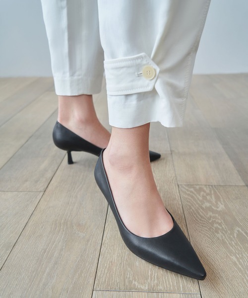 ポインテッド キトゥンヒールパンプス / Pointed Kitten Heel