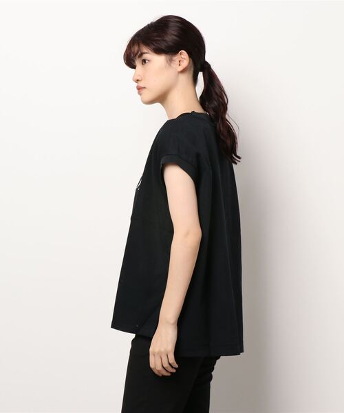 CAPRICIEUX LE'MAGE(カプリシューレマージュ)の「フレンチメッセージTシャツ(Tシャツ/カットソー・レディース・ホワイト/ブラック/グレー・FREE)」の4枚目の写真