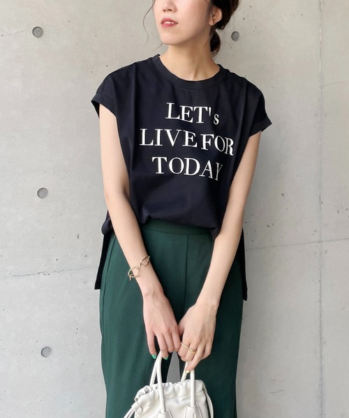 CAPRICIEUX LE'MAGE(カプリシューレマージュ)の「フレンチメッセージTシャツ(Tシャツ/カットソー・レディース・ホワイト/ブラック/グレー・FREE)」の2枚目の写真