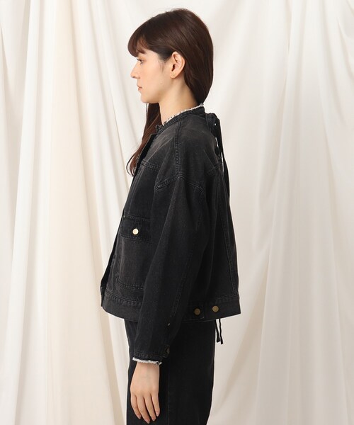 couture brooch（クチュールブローチ）の「◆ノーカラーデニムジャケット（デニムジャケット・レディース・アイボリー/ブラック・36/38/42）」の5枚目の写真