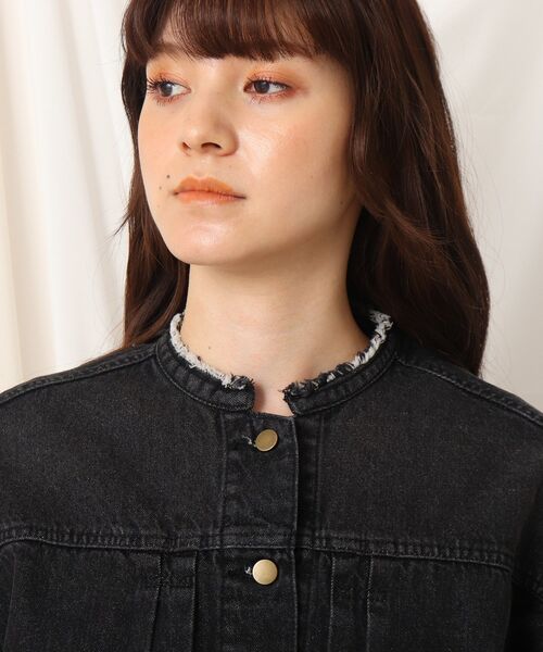 couture brooch（クチュールブローチ）の「◆ノーカラーデニムジャケット（デニムジャケット・レディース・アイボリー/ブラック・36/38/42）」の14枚目の写真