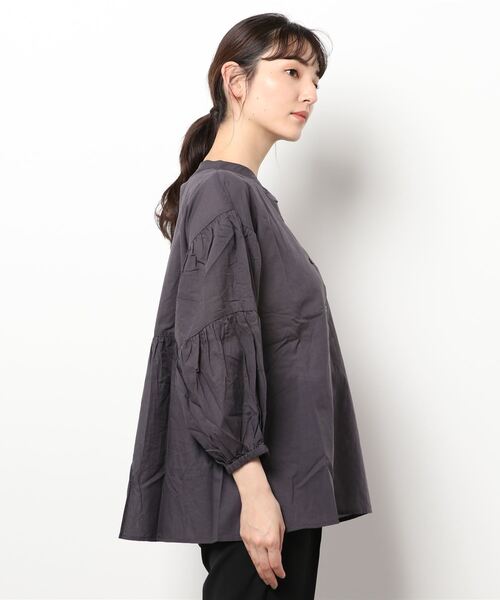 Samansa Mos2（サマンサ モスモス）の「袖ティアードブラウス（シャツ/ブラウス・レディース・ブラウン/カーキ/オレンジ/マスタード/チャコール/キナリ・ﾌﾘ-）」の14枚目の写真