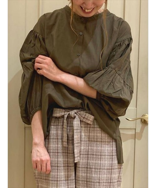 Samansa Mos2（サマンサ モスモス）の「袖ティアードブラウス（シャツ/ブラウス・レディース・ブラウン/カーキ/オレンジ/マスタード/チャコール/キナリ・ﾌﾘ-）」の5枚目の写真