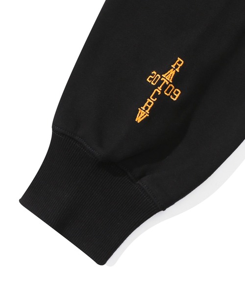 ROMANTIC CROWN（ロマンティッククラウン）の「【ROMANTIC CROWN】RMTCRW HEAVYWEIGHT SWEATSHIRT / ロマンティッククラウン アーチ ロゴ ヘヴィウェイト スウェットシャツ（スウェット・メンズ・ライトグレー/ブラック・SMALL/MEDIUM/LARGE/X-LARGE）」の14枚目の写真