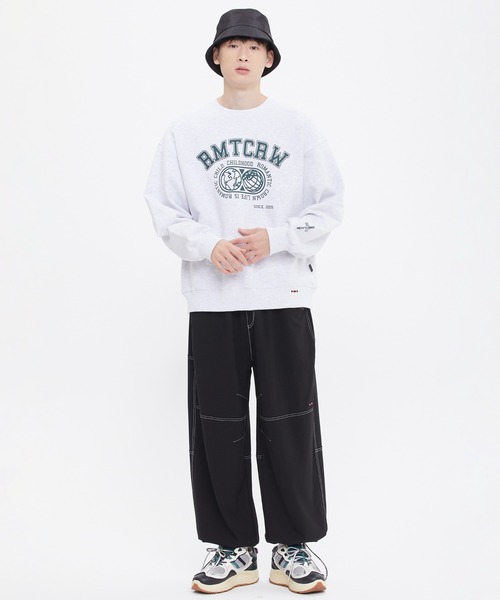 ROMANTIC CROWN（ロマンティッククラウン）の「【ROMANTIC CROWN】RMTCRW HEAVYWEIGHT SWEATSHIRT / ロマンティッククラウン アーチ ロゴ ヘヴィウェイト スウェットシャツ（スウェット・メンズ・ライトグレー/ブラック・SMALL/MEDIUM/LARGE/X-LARGE）」の18枚目の写真