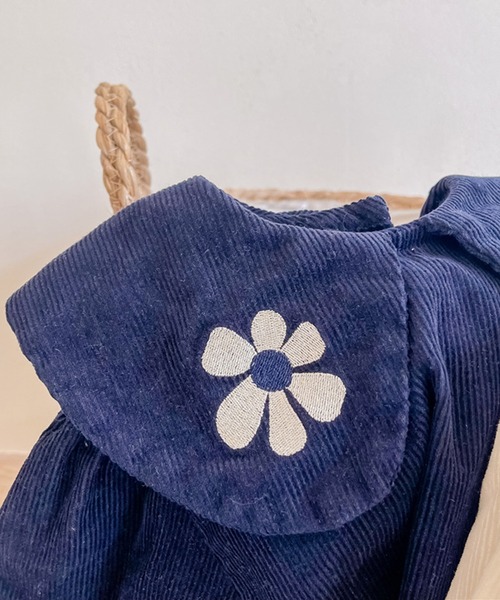 aimoha（アイモハ）の「【aimoha-KIDS-】【新作】子供服 かわいいビッグカラー花刺繍入りブラウス（シャツ/ブラウス・キッズ・ベージュ/ブルー・90/100/110/120/80/130）」の4枚目の写真