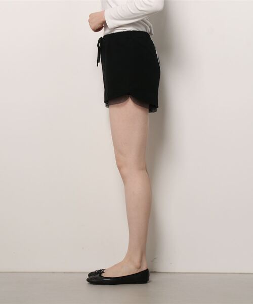 GUACAMOLE（ガカモレ）の「GUACAMOLE × atmos pink メッシュレイヤードスウェットショーパン（スウェットパンツ・レディース・グレー/ブラック/ホワイト・S/M）」の7枚目の写真