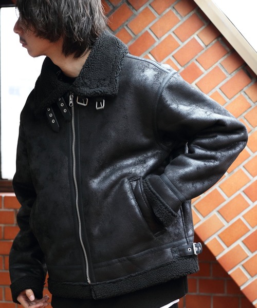 8(eight)(エイト)の「フェイクムートンBー3フライトジャケット(ブルゾン・メンズ・ブラック/アイボリー/ベージュ・MEDIUM/LARGE)」の21枚目の写真