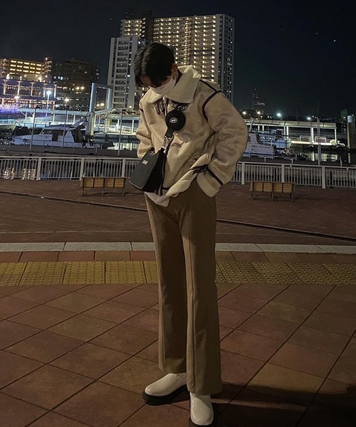 8(eight)(エイト)の「フェイクムートンBー3フライトジャケット(ブルゾン・メンズ・ブラック/アイボリー/ベージュ・MEDIUM/LARGE)」の8枚目の写真