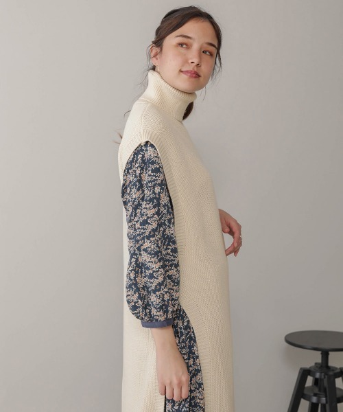 Bou Jeloud（ブージュルード）の「タートルネックラウンドロングベスト（ベスト・レディース・ブラック/ベージュ/アイボリー・FREE）」の13枚目の写真