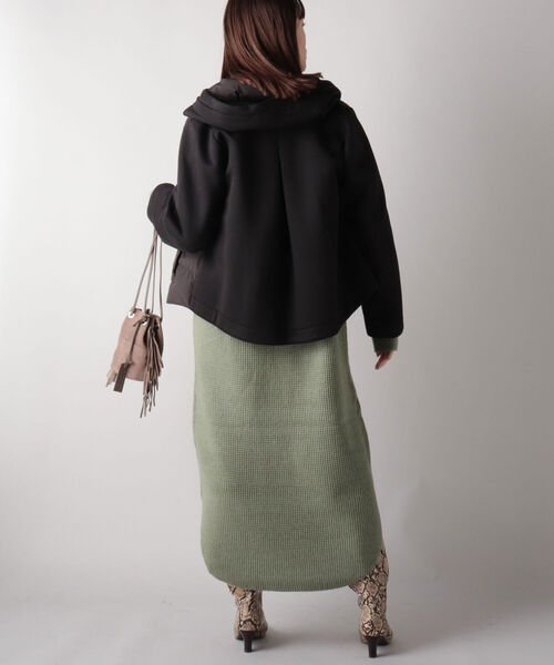 NOLLEY’S（ノーリーズ）の「◇【WEB限定】カットボンディング×スムースタフタダウン（ダウンジャケット/コート・レディース・ブラック/チャコールグレー/ベージュ・FREE）」の11枚目の写真