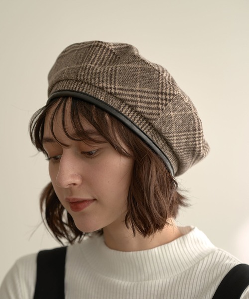 earth music&ecology（アースミュージックアンドエコロジー）の「リバーシブルベレー＊（キャップ・レディース・ブラック系その他3/ブラウン系その他4・FREE）」の2枚目の写真