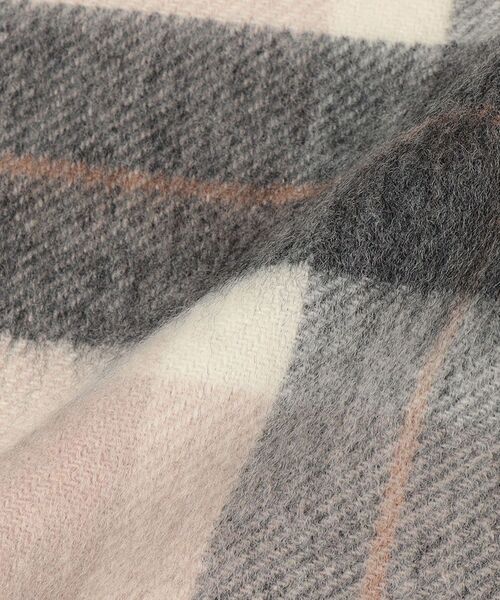 SHIPS（シップス）の「SHIPS: ウール/カシミヤ ベーシック チェック マフラー（マフラー・メンズ・ブラック/カーキ/ダークグレー/キャメル/ワイン/ネイビー・ONE SIZE）」の18枚目の写真