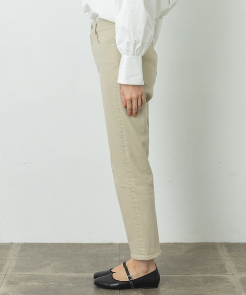 URBAN RESEARCH Sonny Label（アーバンリサーチサニーレーベル）の「テーパードカラーデニム（デニムパンツ・レディース・ベージュ系その他/グリーン/オレンジ・24/25/26）」の17枚目の写真
