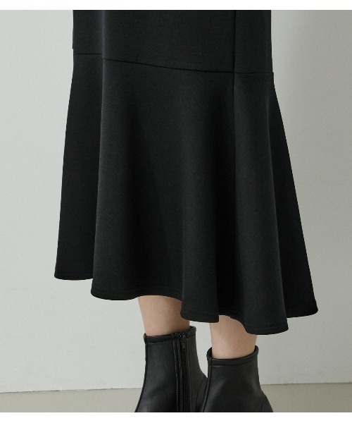 AZUL by moussy(アズールバイマウジー)の「LUXE MERMAID SK /リュクスマーメイドスカート(スカート・レディース・ライトグリーン/アイボリー/ブラック・MEDIUM/SMALL)」の21枚目の写真