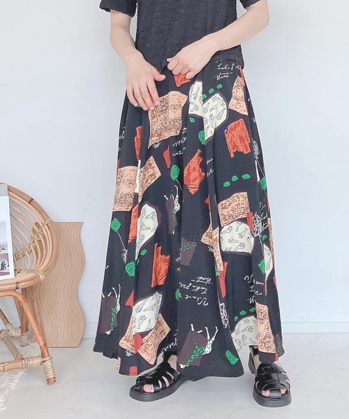 AS KNOW AS plus（アズノゥアズプラス）の「●ベルト付ボリュームロングスカート（スカート・レディース・ブラック/イエロー/チェック/ベージュ系/ネイビー系/ストライプ/マルチ/ブラック系その他/ブルー系その他/ブラック系その他2/グレー系その他/その他/グリーン/マスタード/グリーン系その他/カーキ/ベージュ/ブラック系その他3/アニマル・FREE）」の5枚目の写真