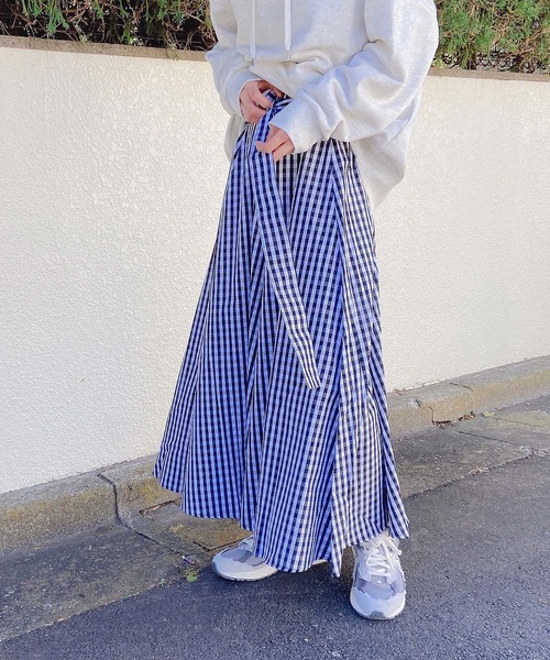 AS KNOW AS plus（アズノゥアズプラス）の「●ベルト付ボリュームロングスカート（スカート・レディース・ブラック/イエロー/チェック/ベージュ系/ネイビー系/ストライプ/マルチ/ブラック系その他/ブルー系その他/ブラック系その他2/グレー系その他/その他/グリーン/マスタード/グリーン系その他/カーキ/ベージュ/ブラック系その他3/アニマル・FREE）」の20枚目の写真