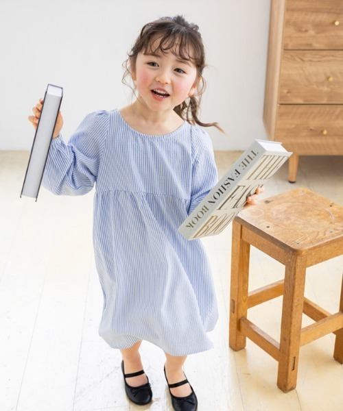 lulpini（ルルピー二）の「kids　リップルチュニックブラウス（Tシャツ/カットソー・キッズ・ホワイト×ブルー/ミント/オレンジ系その他・S/M/L）」の4枚目の写真